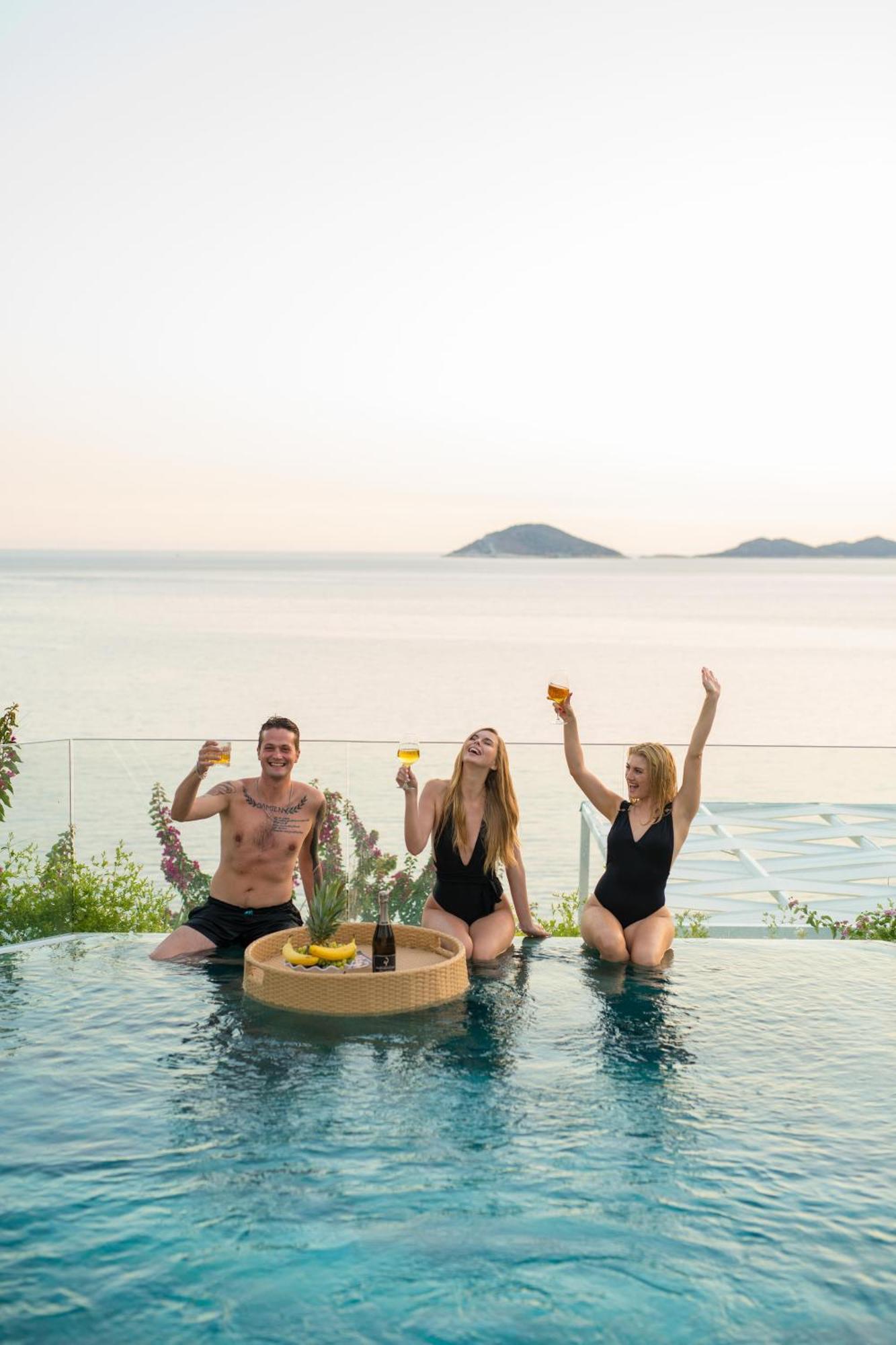 Beachfront White Villa With Private Swimming Pool Kalkan Exterior photo